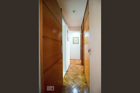 Corredor de apartamento para alugar com 3 quartos, 118m² em Tijuca, Rio de Janeiro