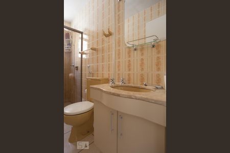 Banheiro de apartamento à venda com 1 quarto, 44m² em Bosque, Campinas