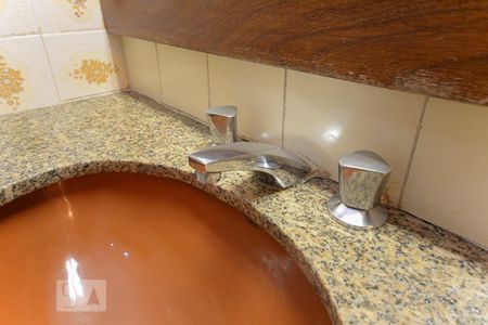 Apartamento à venda com 120m², 3 quartos e 2 vagasBanheiro torneira