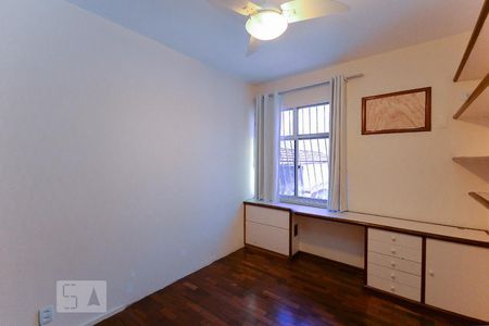 Apartamento à venda com 120m², 3 quartos e 2 vagasQuarto 2