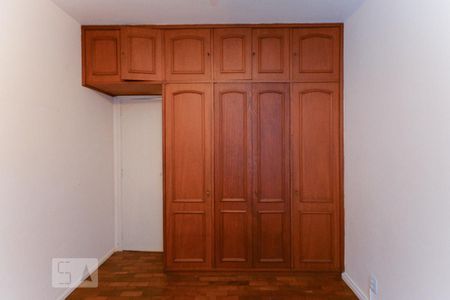 Apartamento à venda com 120m², 3 quartos e 2 vagasQuarto 2