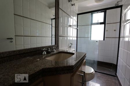 Apartamento à venda com 227m², 4 quartos e 3 vagasBanheiro