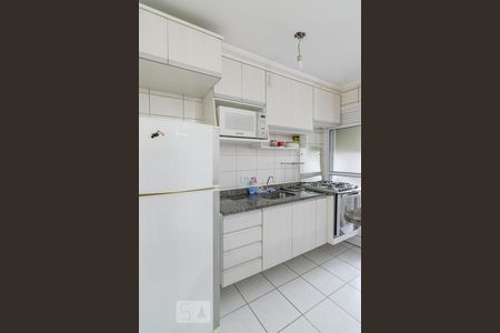 Cozinha de apartamento para alugar com 2 quartos, 48m² em Planalto, São Bernardo do Campo