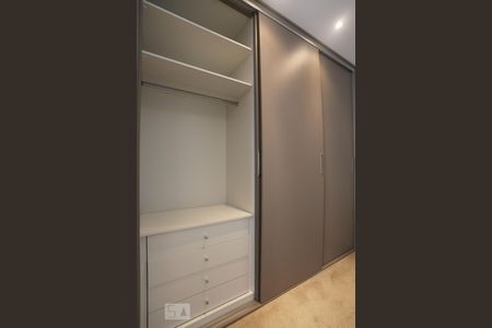 Apartamento para alugar com 68m², 1 quarto e 1 vagaSuíte