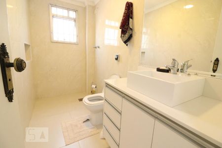 Apartamento à venda com 180m², 4 quartos e 2 vagasLavabo