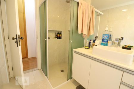 Apartamento à venda com 180m², 4 quartos e 2 vagasBanheiro 1