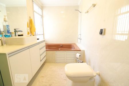 Apartamento à venda com 180m², 4 quartos e 2 vagasBanheiro 1