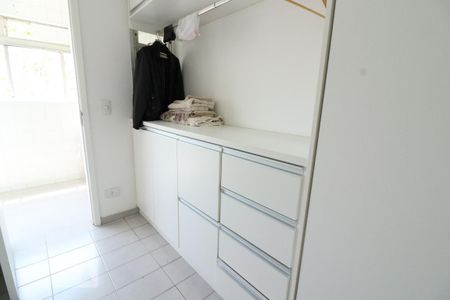 Apartamento à venda com 180m², 4 quartos e 2 vagasQuarto de Serviço