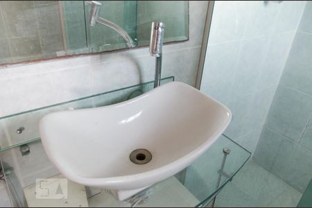 Casa à venda com 150m², 3 quartos e 2 vagasBanheiro da Suíte 2