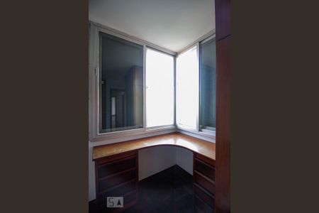 Apartamento para alugar com 150m², 3 quartos e 2 vagas Apartamento para alugar com 150m², 3 quartos e 2 vagasSuíte