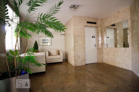 Apartamento para alugar com 150m², 3 quartos e 2 vagas Apartamento para alugar com 150m², 3 quartos e 2 vagasHall Social