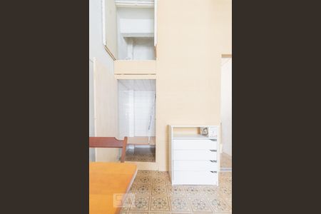 Sala de kitnet/studio para alugar com 1 quarto, 29m² em Flamengo, Rio de Janeiro