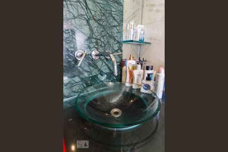 Apartamento à venda com 325m², 4 quartos e 4 vagasDetalhe