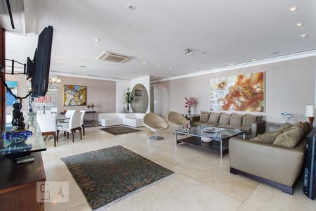 Sala de apartamento à venda com 4 quartos, 325m² em Barra da Tijuca, Rio de Janeiro