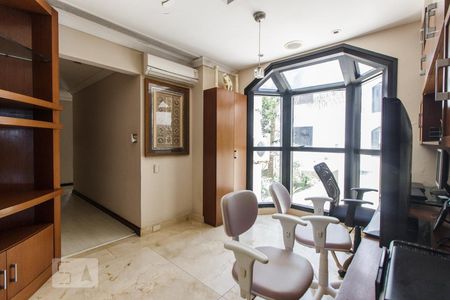 Apartamento à venda com 325m², 4 quartos e 4 vagasCorredor