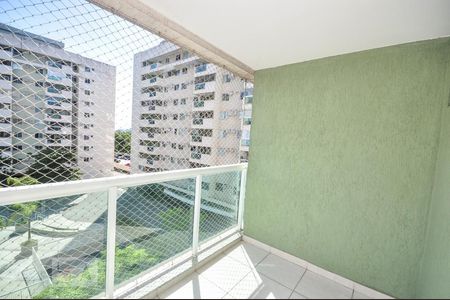 Varanda de apartamento à venda com 2 quartos, 70m² em Camorim, Rio de Janeiro