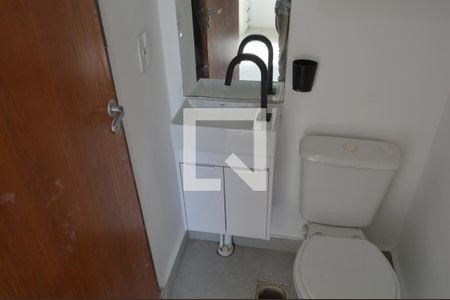 Apartamento para alugar com 70m², 3 quartos e 1 vaga Apartamento para alugar com 70m², 3 quartos e 1 vagaBanheiro da Suíte 2
