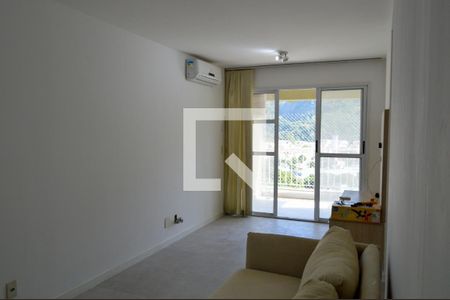 Sala de apartamento para alugar com 3 quartos, 70m² em Jacarepaguá, Rio de Janeiro