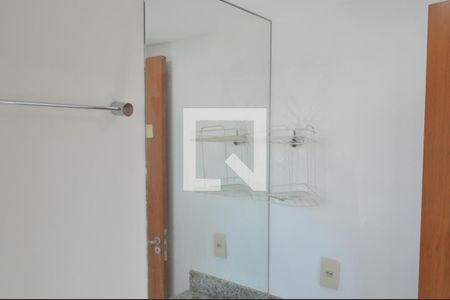 Apartamento para alugar com 70m², 3 quartos e 1 vaga Apartamento para alugar com 70m², 3 quartos e 1 vagaBanheiro da Suíte 1