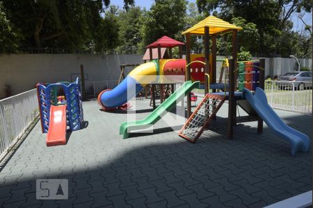 Apartamento para alugar com 70m², 3 quartos e 1 vaga Apartamento para alugar com 70m², 3 quartos e 1 vagaÁrea comum - Playground