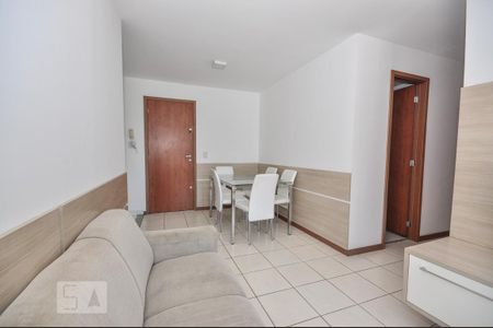 Sala de apartamento para alugar com 2 quartos, 60m² em Jacarepaguá, Rio de Janeiro