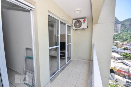 Varanda de apartamento para alugar com 2 quartos, 60m² em Jacarepaguá, Rio de Janeiro