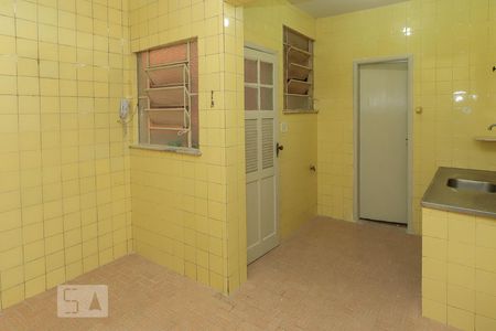 Apartamento para alugar com 83m², 2 quartos e 1 vagaCozinha