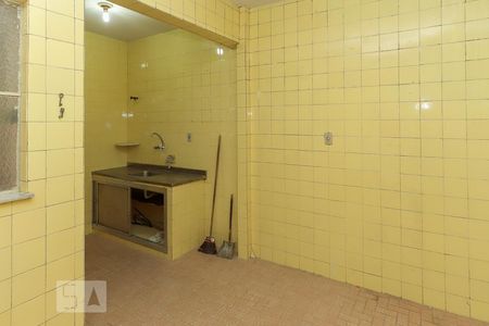 Apartamento para alugar com 83m², 2 quartos e 1 vagaCozinha