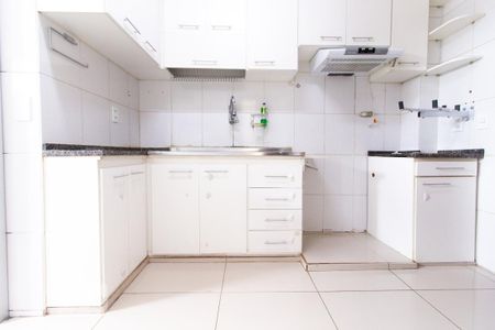 Apartamento à venda com 62m², 2 quartos e 1 vaga Apartamento à venda com 62m², 2 quartos e 1 vagaCozinha