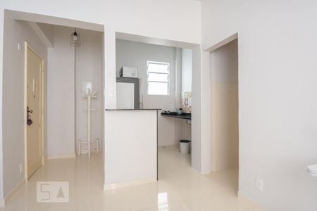Apartamento à venda com 80m², 2 quartos e sem vagaCozinha americana