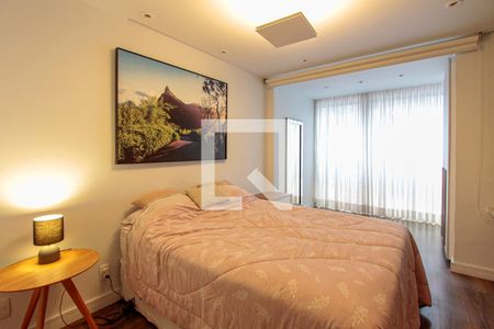 Apartamento à venda com 105m², 2 quartos e 3 vagasQuarto 2 suíte