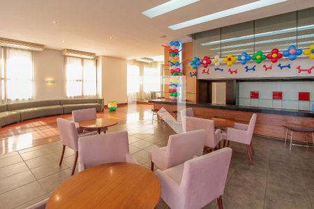 Apartamento à venda com 105m², 2 quartos e 3 vagasÁrea comum - Salão de festas