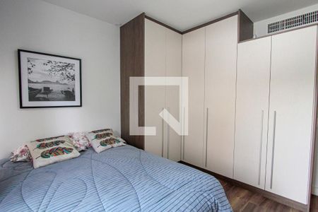 Apartamento à venda com 105m², 2 quartos e 3 vagasQuarto 1 suíte