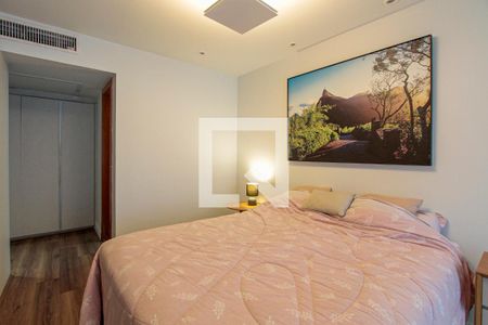 Apartamento à venda com 105m², 2 quartos e 3 vagasQuarto 2 suíte