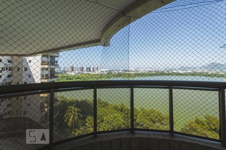 Apartamento à venda com 407m², 4 quartos e 4 vagasVaranda (Suíte)
