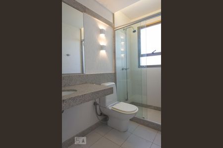 Apartamento à venda com 407m², 4 quartos e 4 vagasBanheiro (Suíte 2)