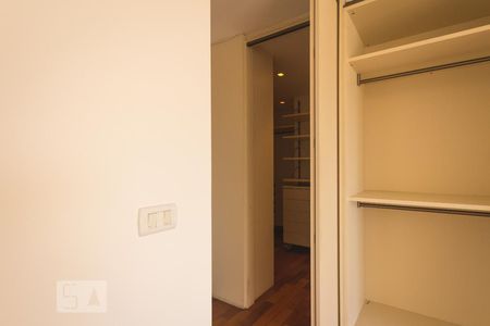 Apartamento à venda com 407m², 4 quartos e 4 vagasSuíte 4