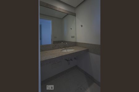 Apartamento à venda com 407m², 4 quartos e 4 vagasBanheiro (Suíte 3)