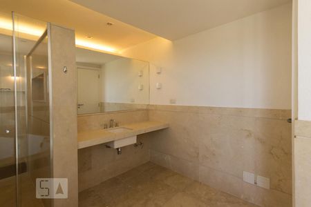 Apartamento à venda com 407m², 4 quartos e 4 vagasBanheiro (Suíte 4)