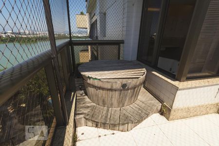 Apartamento à venda com 407m², 4 quartos e 4 vagasVaranda (Suíte 4)