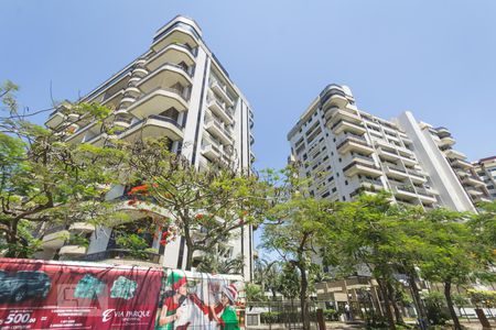 Apartamento à venda com 407m², 4 quartos e 4 vagasFachada