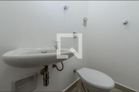 Apartamento à venda com 152m², 4 quartos e 2 vagasBanheiro de Serviço