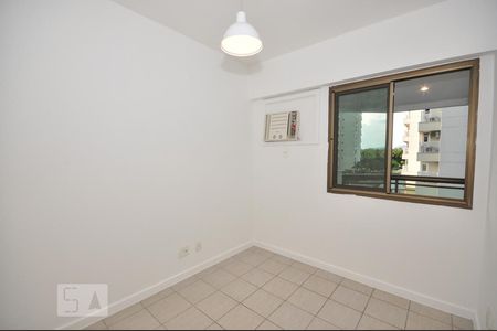 Apartamento para alugar com 90m², 3 quartos e 1 vagaQuarto 2