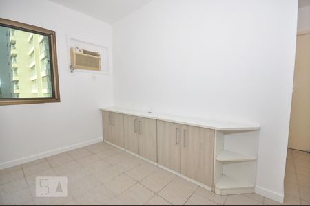 Apartamento para alugar com 90m², 3 quartos e 1 vagaSuíte