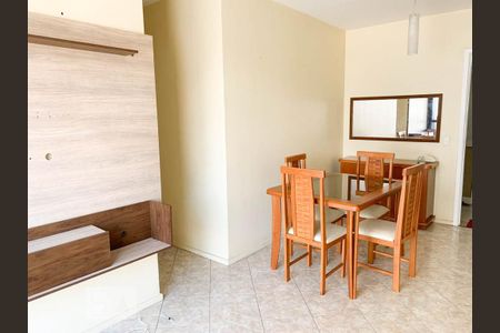 Apartamento para alugar com 70m², 3 quartos e 1 vagaSala