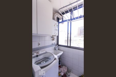 Apartamento para alugar com 70m², 3 quartos e 1 vagaÁrea de serviço