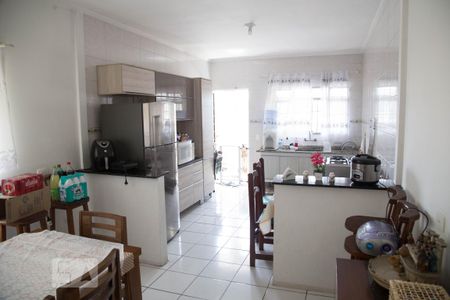 Cozinha de casa à venda com 3 quartos, 160m² em Vila Palmeiras, São Paulo