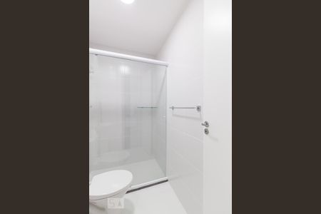 Banheiro de kitnet/studio para alugar com 1 quarto, 27m² em Tatuapé, São Paulo