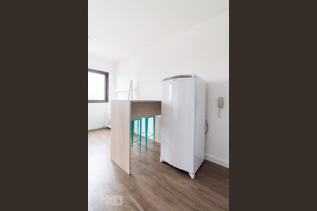 Cozinha de kitnet/studio para alugar com 1 quarto, 27m² em Tatuapé, São Paulo
