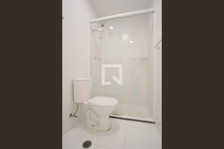 Banheiro de kitnet/studio para alugar com 1 quarto, 27m² em Tatuapé, São Paulo
